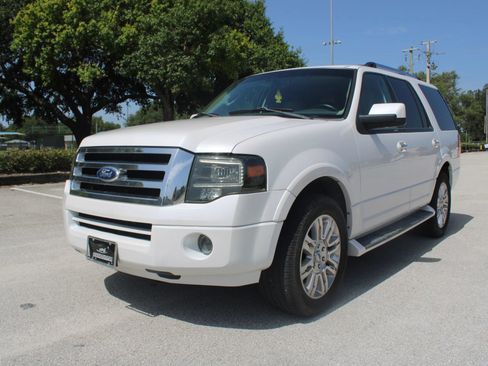 Used 2011 Ford Expedition Limited RWD image 3