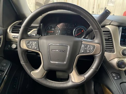 Used 2017 GMC Yukon Denali AWD/4WD image 20