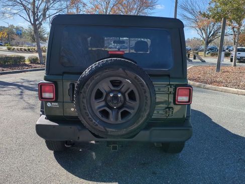 Used 2020 Jeep Wrangler Sport image 6