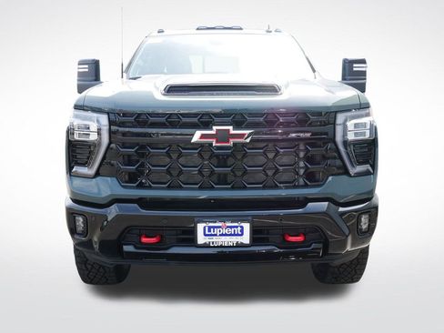 New 2026 Chevrolet Silverado 2500 ZR2 AWD/4WD image 11