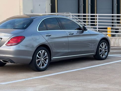 Used 2015 Mercedes-Benz C 300 4MATIC Sedan image 9
