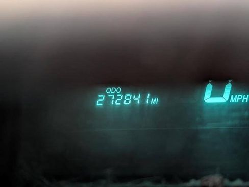 Used 2005 Toyota Prius w/ Pkg 6 FWD image 33