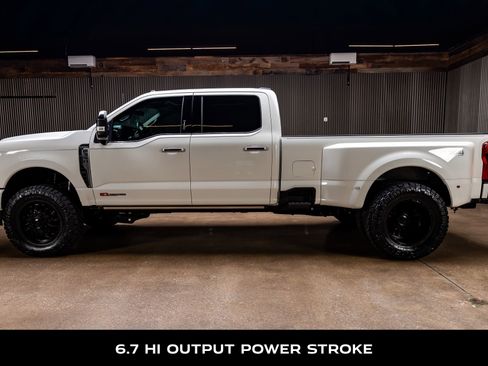 Used 2026 Ford F350 Platinum w/ Platinum Plus Package AWD/4WD image 6