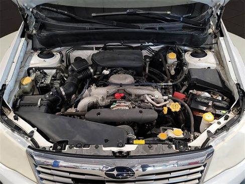 Used 2010 Subaru Forester 2.5X Limited image 32