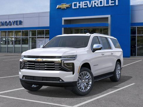 New 2025 Chevrolet Suburban Premier w/ Sun And Tow Package AWD/4WD image 6