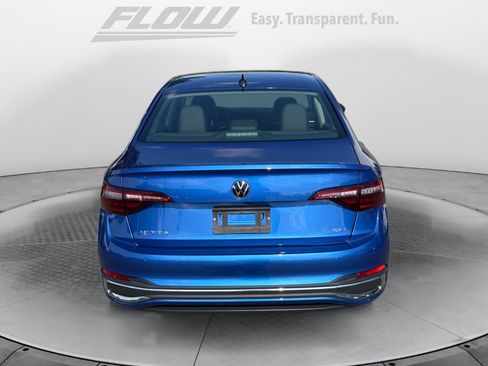 Used 2024 Volkswagen Jetta SEL FWD image 6