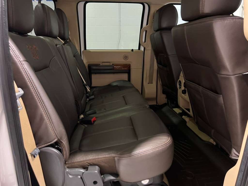 Used 2016 Ford F250 King Ranch w/ FX4 Off-Road Package AWD/4WD image 13