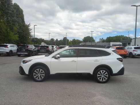 Used 2022 Subaru Outback Premium AWD/4WD image 8