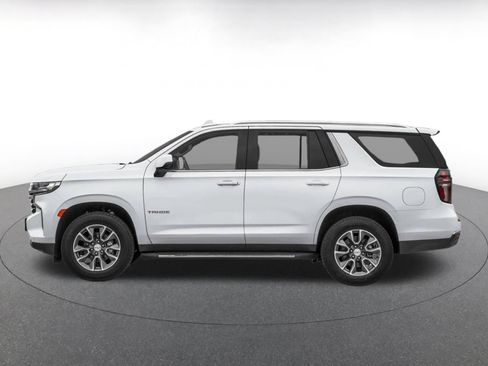 Used 2024 Chevrolet Tahoe LT w/ Luxury Package RWD image 6