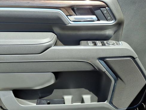 New 2026 Chevrolet Silverado 2500 LT w/ Trail Boss Package AWD/4WD image 9