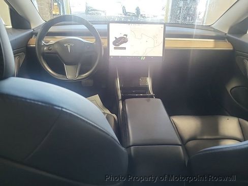 Used 2018 Tesla Model 3 Long Range image 2