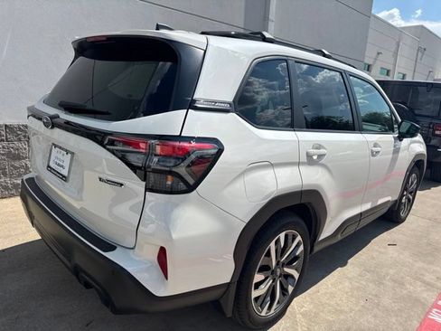 Used 2026 Subaru Forester Touring AWD/4WD image 3