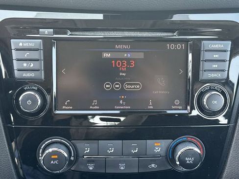 Used 2021 Nissan Rogue Sport S FWD image 13