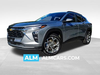 Used 2025 Chevrolet Trax LT