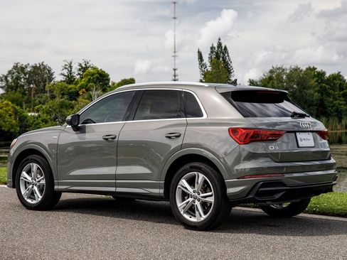 Used 2020 Audi Q3 2.0T Premium w/ Convenience Package image 9