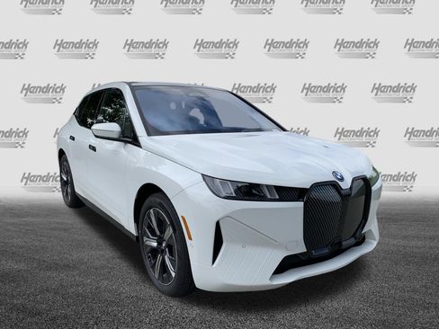 Used 2026 BMW iX xDrive60 w/ Premium Package AWD/4WD image 2