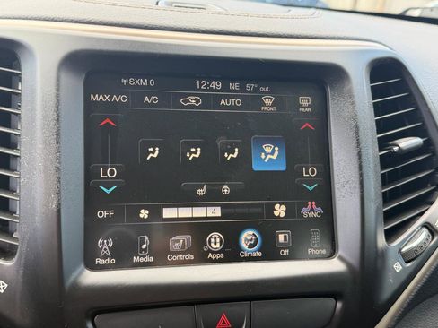 Used 2016 Jeep Cherokee Limited AWD/4WD image 13