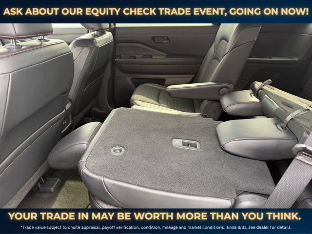 Used 2023 Nissan Pathfinder Rock Creek AWD/4WD image 14