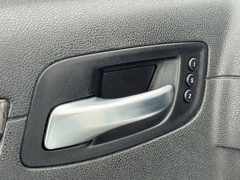 Used 2022 Chrysler 300 Touring L w/ Safetytec Plus Group image 38