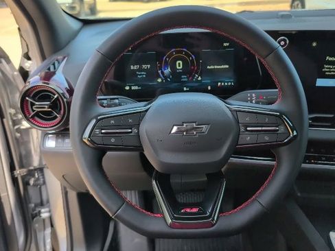 New 2026 Chevrolet Equinox RS w/ LPO, Floor Liner Package image 17