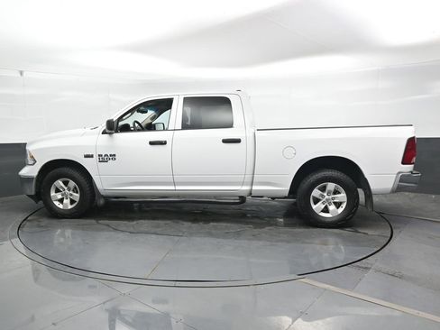 Used 2022 RAM 1500 Classic SLT AWD/4WD image 8