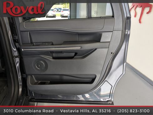 Used 2022 Ford Expedition Max XLT AWD/4WD image 9