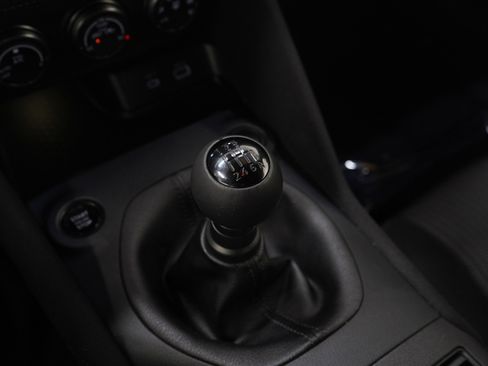 Used 2024 Nissan Z Sport w/ Floor Mat Package image 21