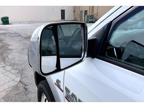 Used 2015 RAM 3500 Laramie AWD/4WD image 32