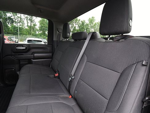 Used 2022 Chevrolet Silverado 2500 Custom AWD/4WD image 19
