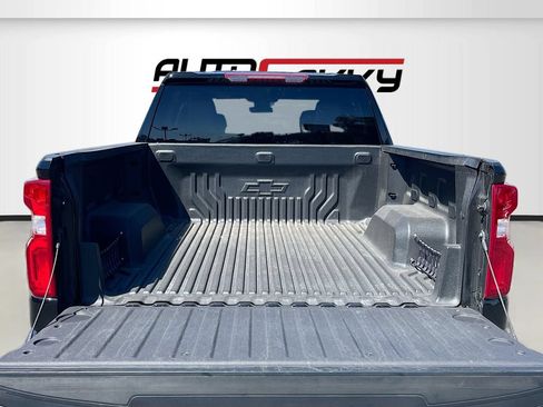 Used 2024 Chevrolet Silverado 1500 LT Trail Boss AWD/4WD image 24