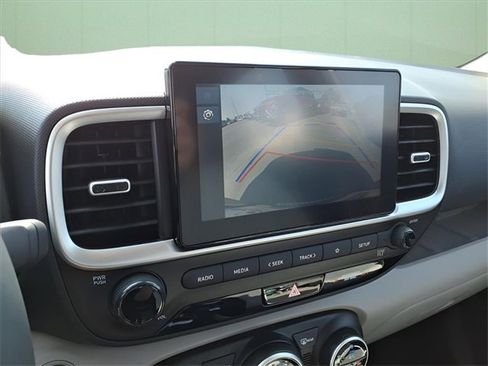 New 2025 Hyundai Venue SEL image 20