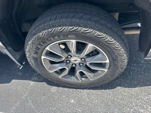 Used 2022 Chevrolet Silverado 1500 RST AWD/4WD image 15