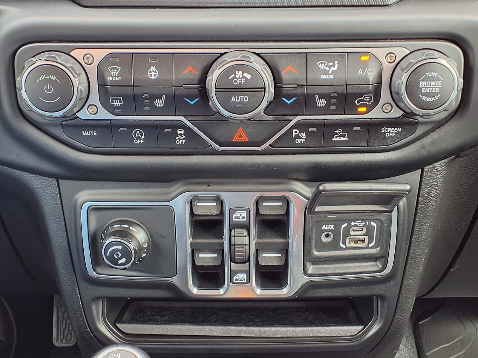 Used 2021 Jeep Gladiator Sport AWD/4WD image 23
