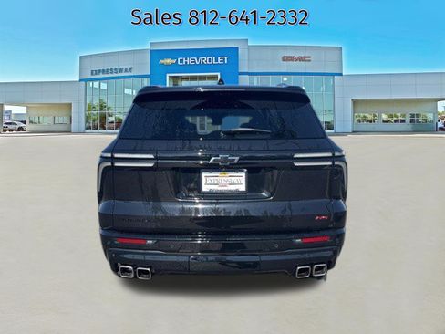 Used 2024 Chevrolet Traverse RS image 5