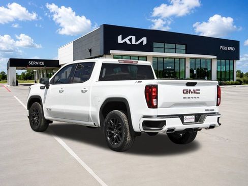 Used 2025 GMC Sierra 1500 Elevation w/ X31 Off-Road Package AWD/4WD image 7