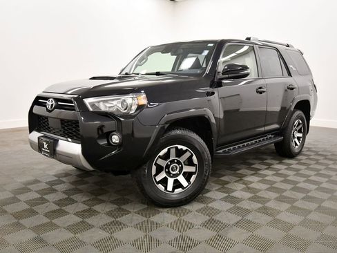 Used 2023 Toyota 4Runner TRD Off-Road Premium w/ Moonroof Package AWD/4WD image 2