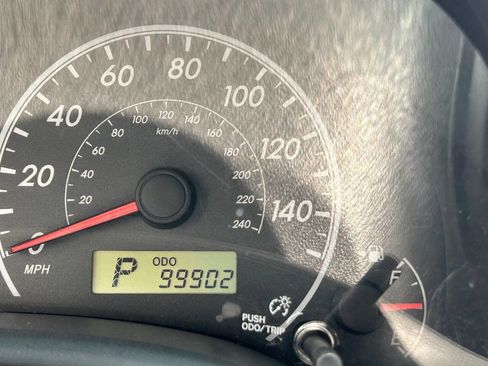 Used 2013 Toyota Corolla LE Special Edition image 18