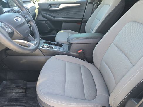 Used 2021 Ford Escape S image 10