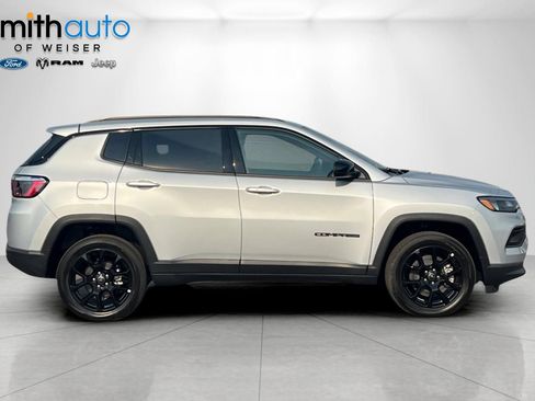 New 2026 Jeep Compass Latitude AWD/4WD image 4