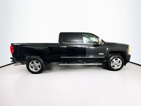 Used 2015 Chevrolet Silverado 2500 High Country w/ Duramax Plus Package AWD/4WD image 10