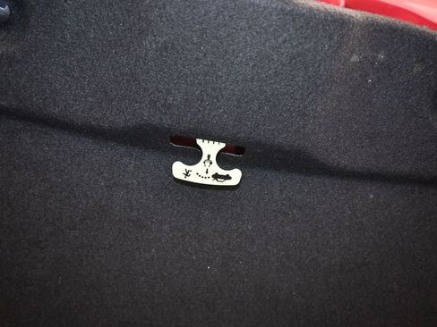 Used 2020 Toyota Corolla LE image 32