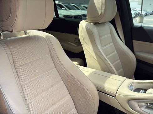 Certified 2023 Mercedes-Benz GLS 580 4MATIC image 11