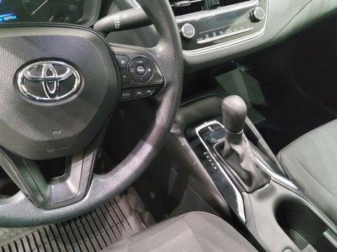 Used 2023 Toyota Corolla LE image 21