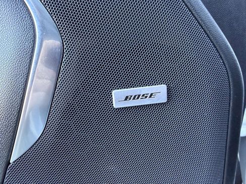 Used 2022 Chevrolet Tahoe LT w/ Luxury Package image 17