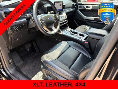 Used 2023 Ford Explorer XLT w/ Equipment Group 202A AWD/4WD image 16