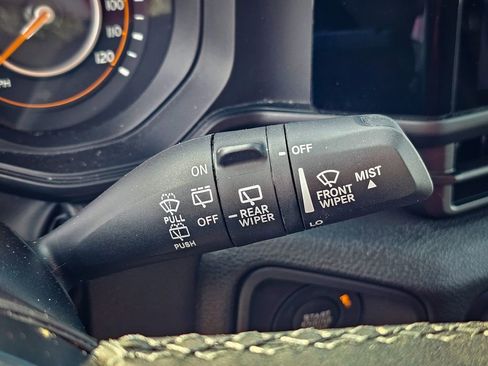 Certified 2025 Jeep Wrangler Sport S image 14