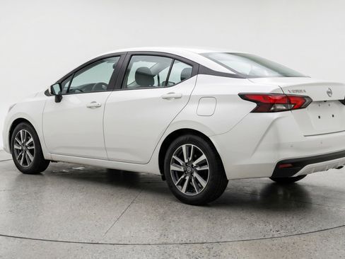 Used 2025 Nissan Versa SV FWD image 6