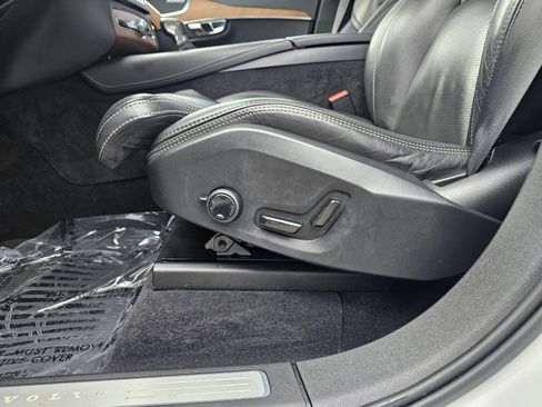 Used 2017 Volvo XC90 T6 Inscription w/ Vision Package image 31