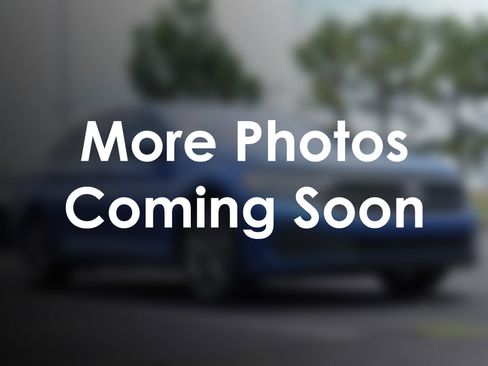 Used 2023 Volkswagen Jetta SE w/ Panoramic Sunroof Package FWD image 2
