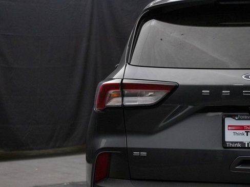 Used 2021 Ford Escape SE w/ Cold Weather Package image 12